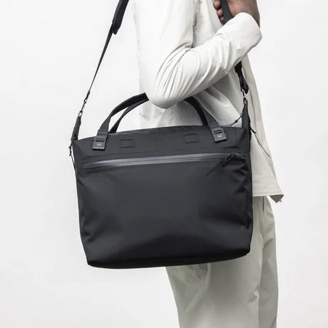 Black Ember : WPT Shoulder Tote