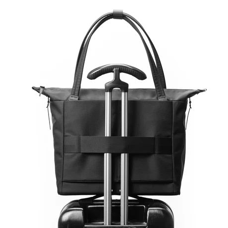 Black Ember : WPT Shoulder Tote