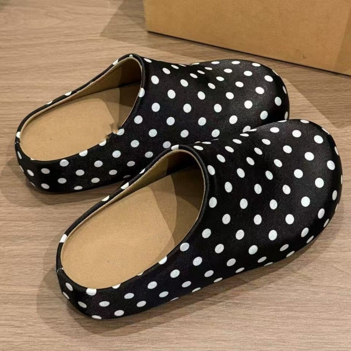 EaseDay Women's Slipper Shoes Comfortable Slip On Flats Casual Walking Shoes Lightweight Clogs for Women Summer Indoor Outdoor Use